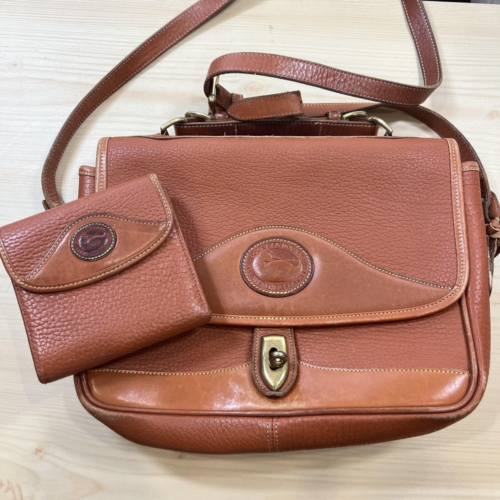 Vintage Dooney & Bourke All Weather Leather Shoulder Bag Wallet Brown